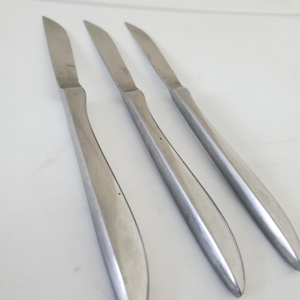 Vintage Stainless Steel Steak Knives Set of 3 Serrated Made in Japan Flatware - Picture 2 of 5